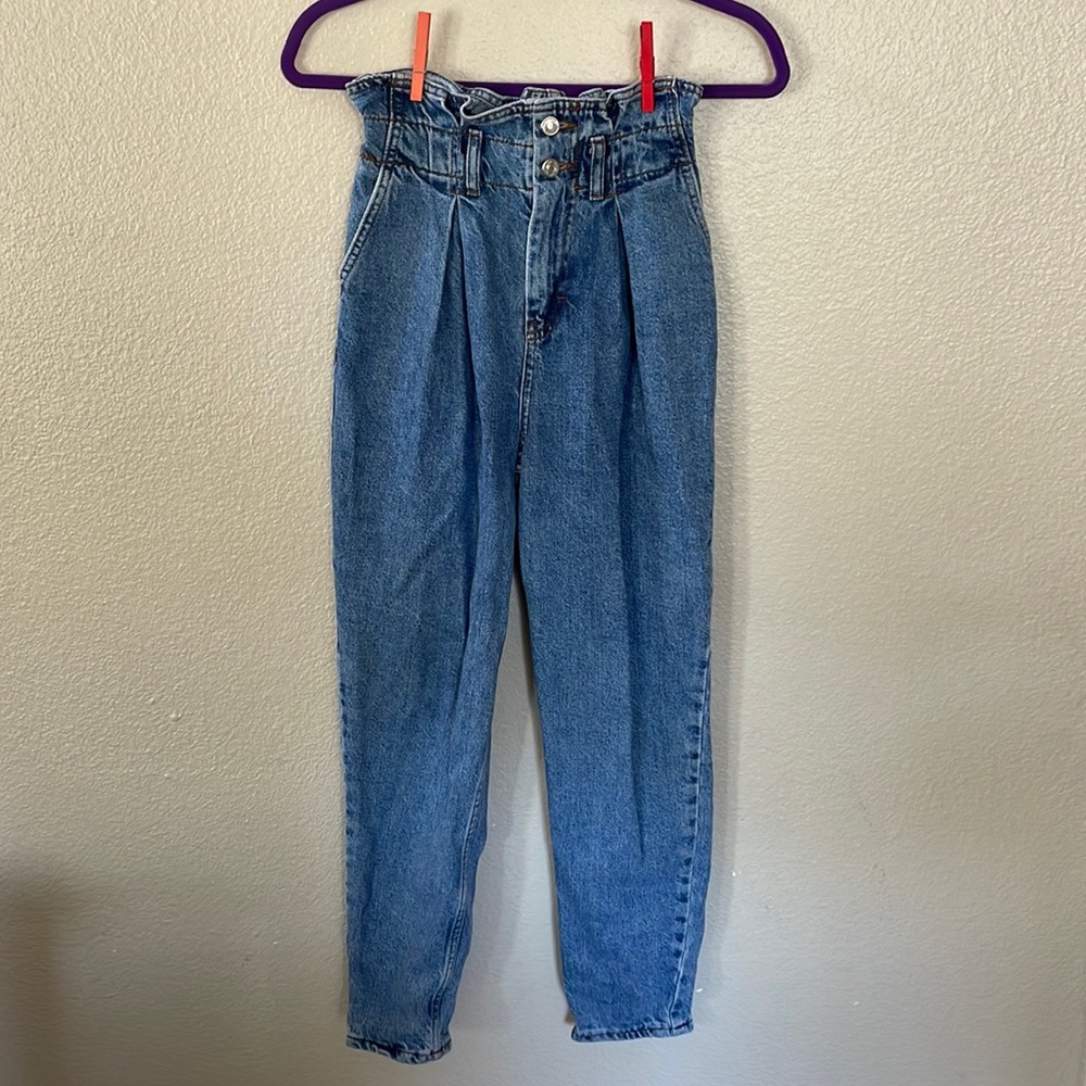 Topshop Paperbag High Waist Mom Jeans  Size 25